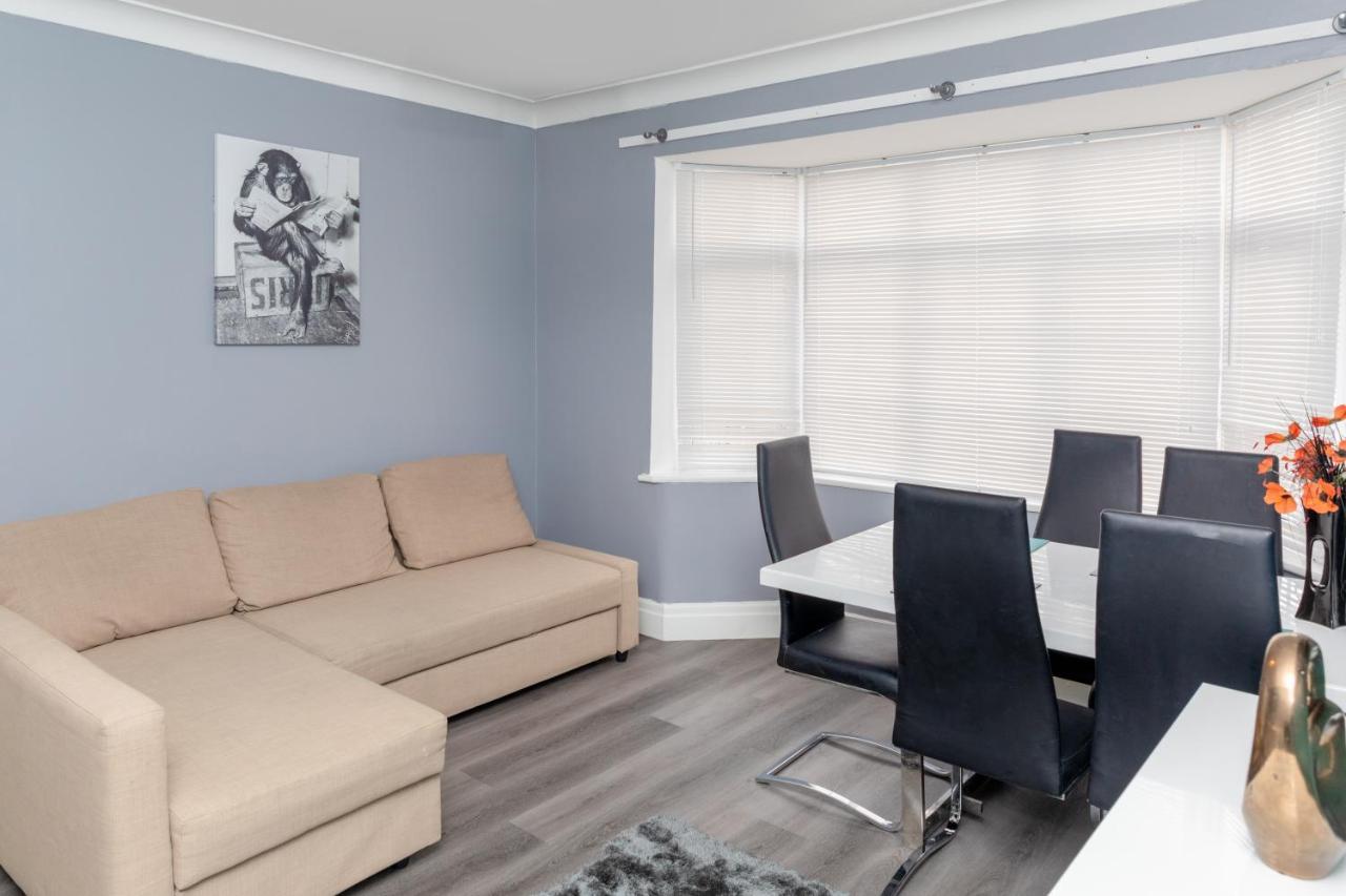 Leeds City Centre Spacious House Free Parking And Wi-Fi エクステリア 写真