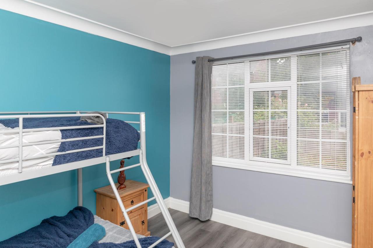 Leeds City Centre Spacious House Free Parking And Wi-Fi エクステリア 写真