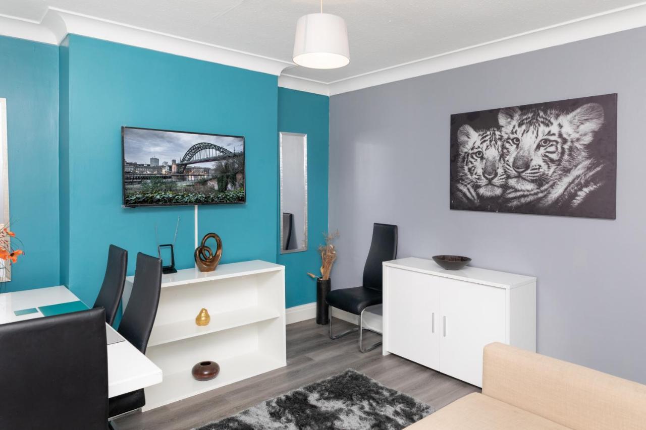 Leeds City Centre Spacious House Free Parking And Wi-Fi エクステリア 写真