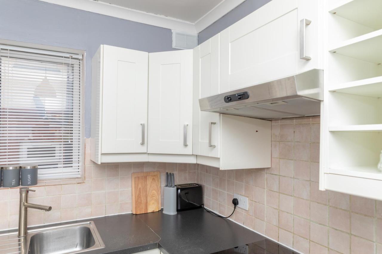Leeds City Centre Spacious House Free Parking And Wi-Fi エクステリア 写真