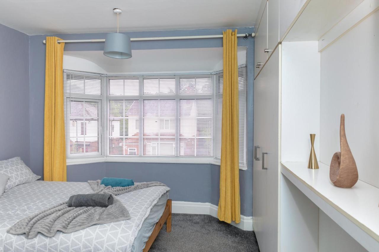 Leeds City Centre Spacious House Free Parking And Wi-Fi エクステリア 写真